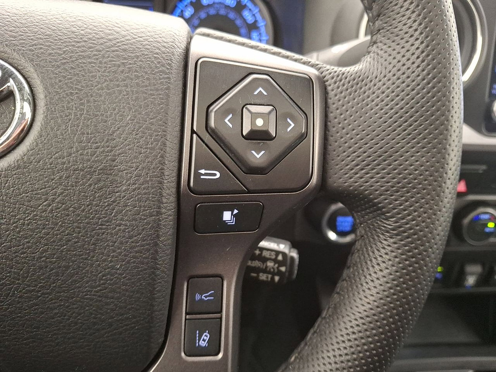 Certified 2023 Toyota Tacoma TRD Pro image 18