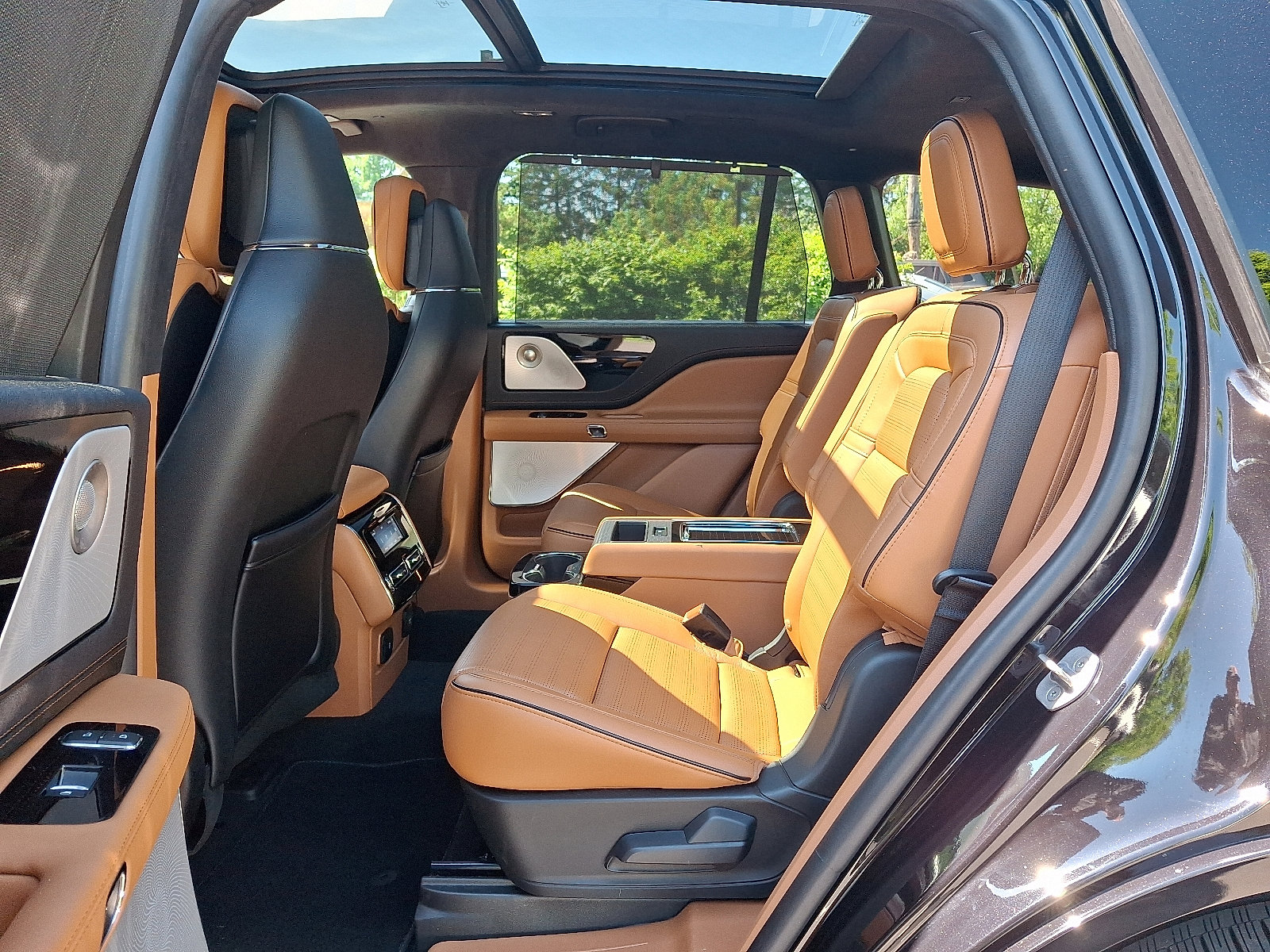 Used 2023 Lincoln Aviator Black Label w/ Dynamic Handling Package AWD/4WD image 10