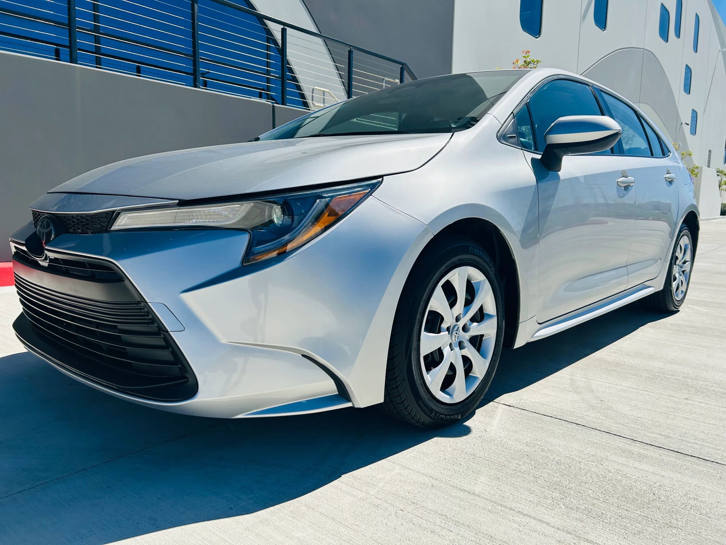 Used 2023 Toyota Corolla LE image 4