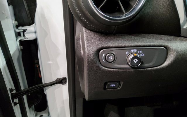 Used 2021 Chevrolet Blazer LT image 21