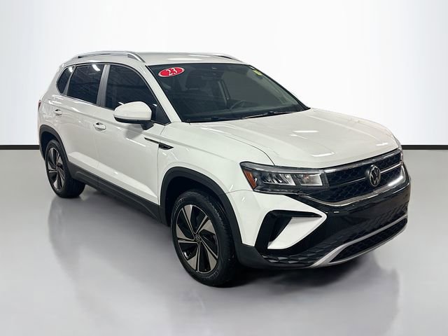 Used 2023 Volkswagen Taos SE image 3