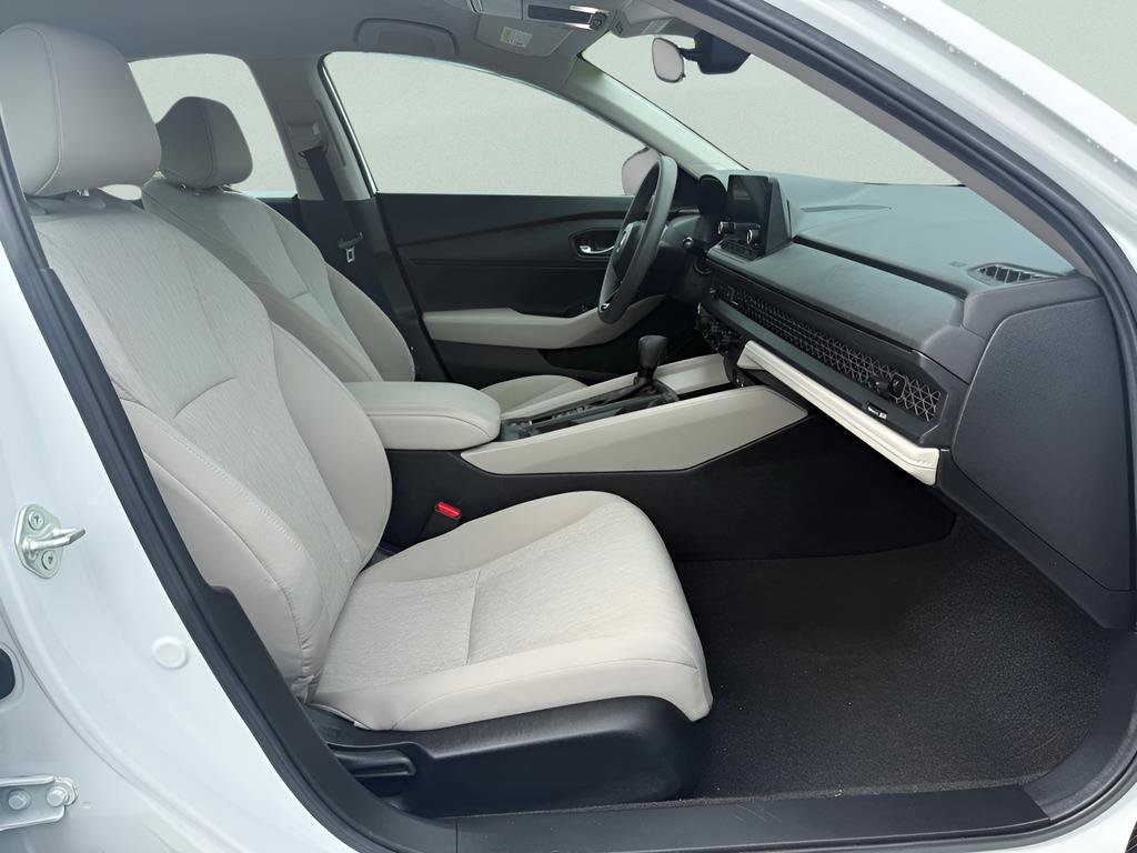 Certified 2024 Honda Accord LX image 13