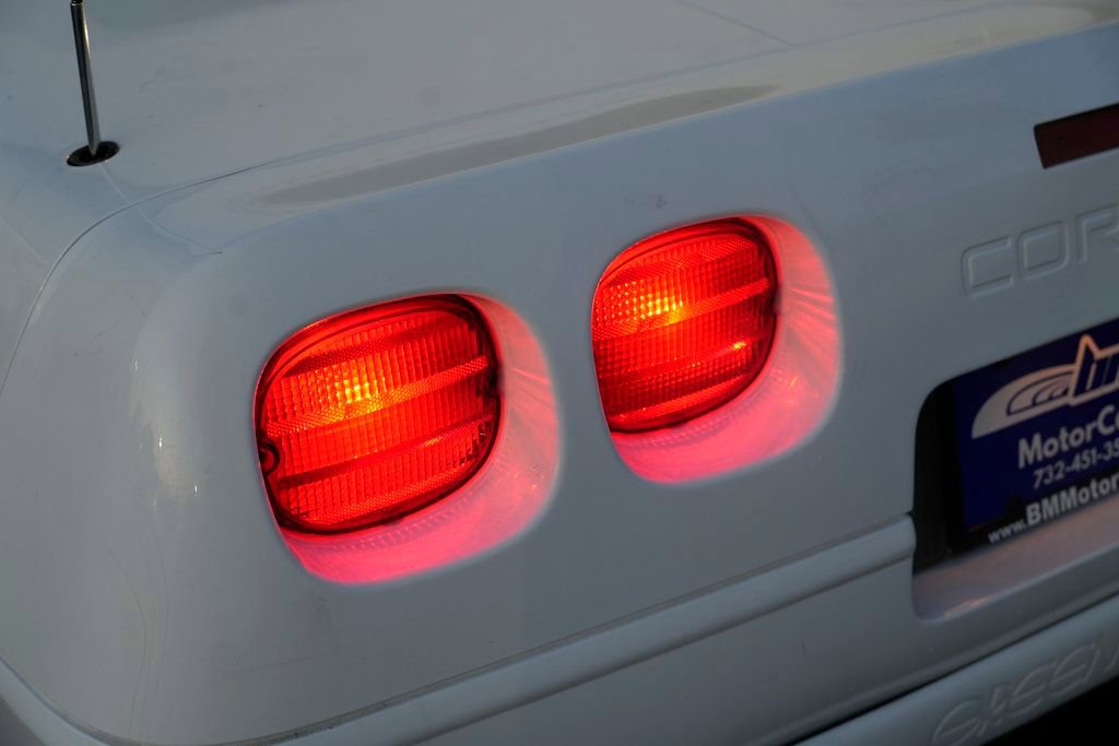 Used 1992 Chevrolet Corvette Convertible image 51