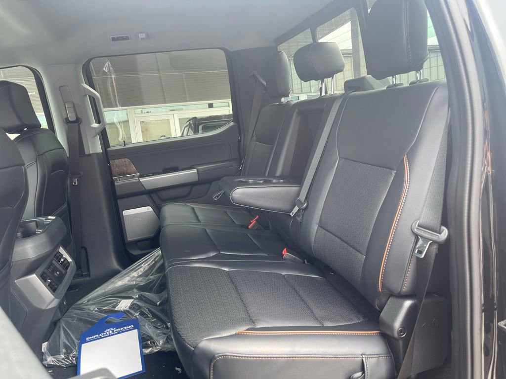 New 2025 Ford F350 Lariat w/ Lariat Ultimate Package image 14