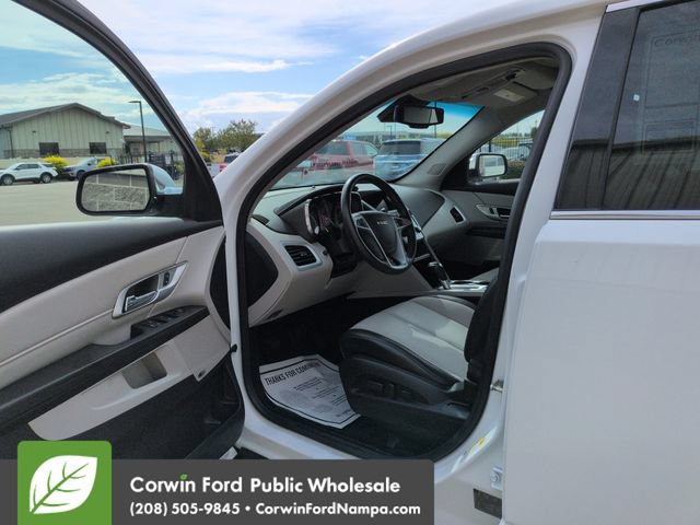 Used 2017 GMC Terrain SLT w/ Open Road Package AWD/4WD image 9