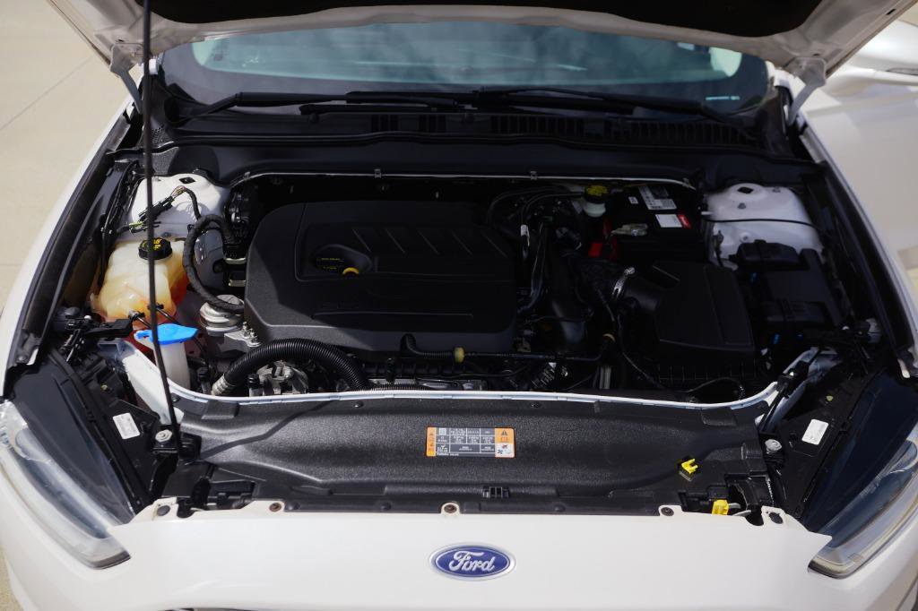 Used 2016 Ford Fusion SE w/ Equipment Group 201A image 33