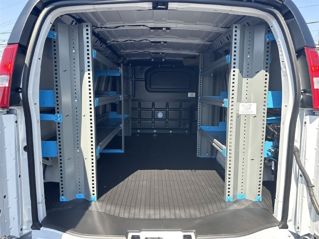New 2026 Chevrolet Express 2500 w/ Driver Convenience Package RWD image 21