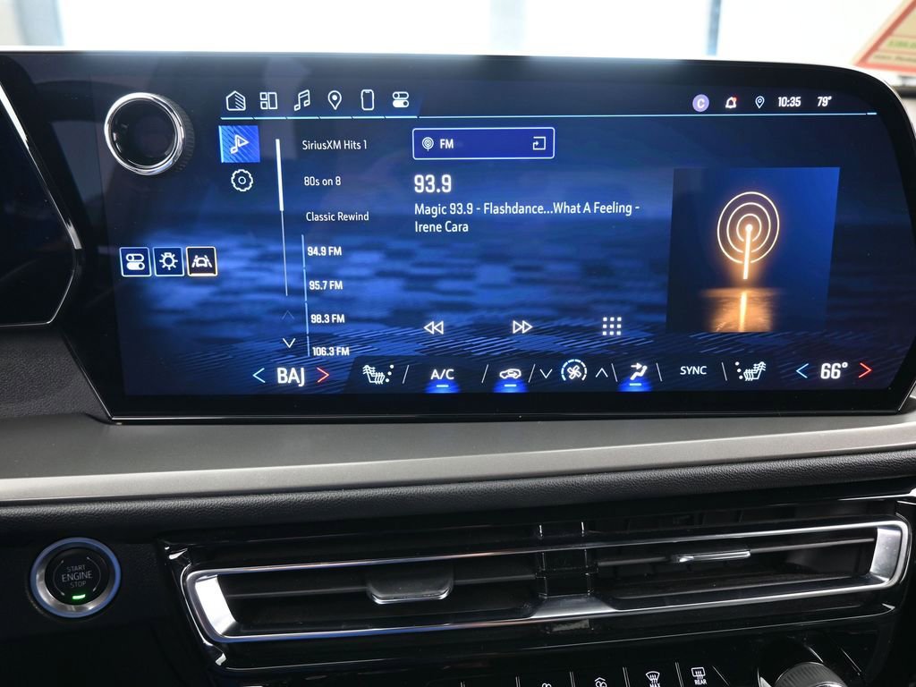 Used 2024 Chevrolet Traverse LS image 28