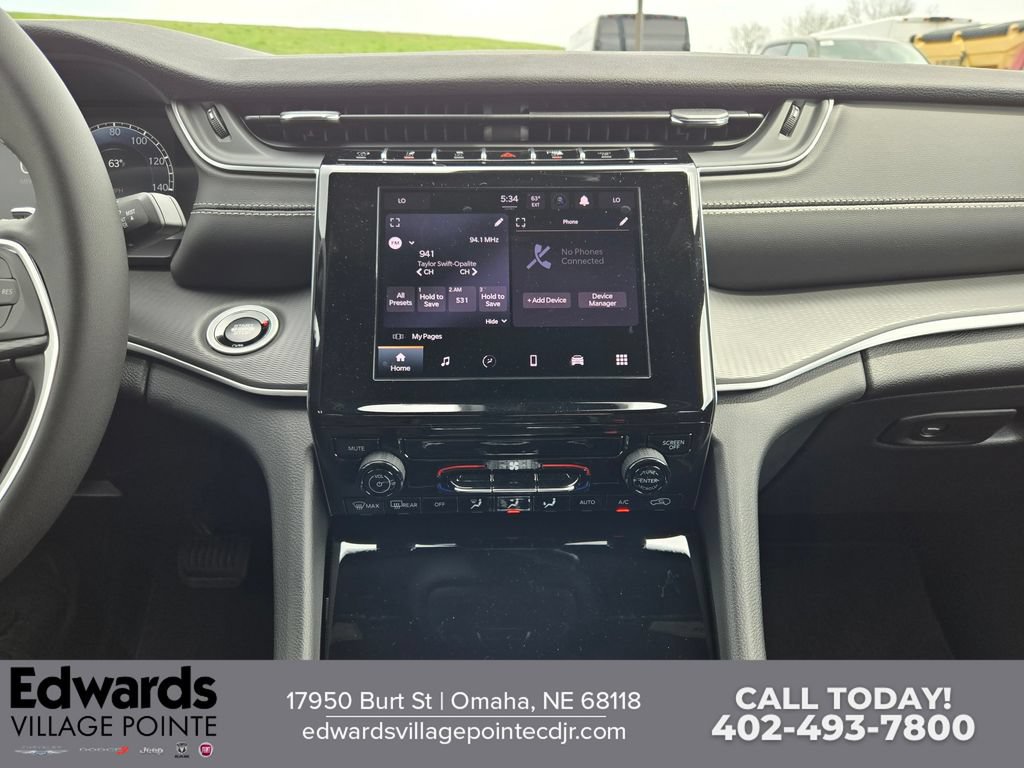 New 2026 Jeep Grand Cherokee L Laredo AWD/4WD image 19