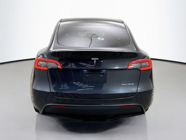 Used 2024 Tesla Model Y Long Range AWD/4WD image 6