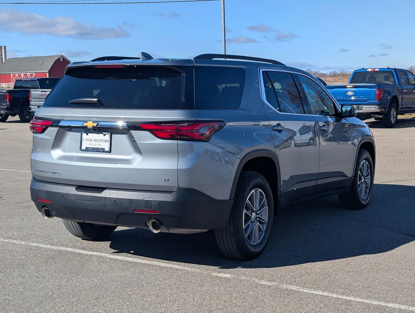 Used 2023 Chevrolet Traverse LT w/ LPO, Floor Liner Package image 4