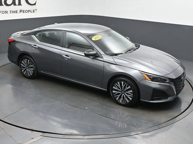 Used 2025 Nissan Altima 2.5 SV AWD/4WD image 63