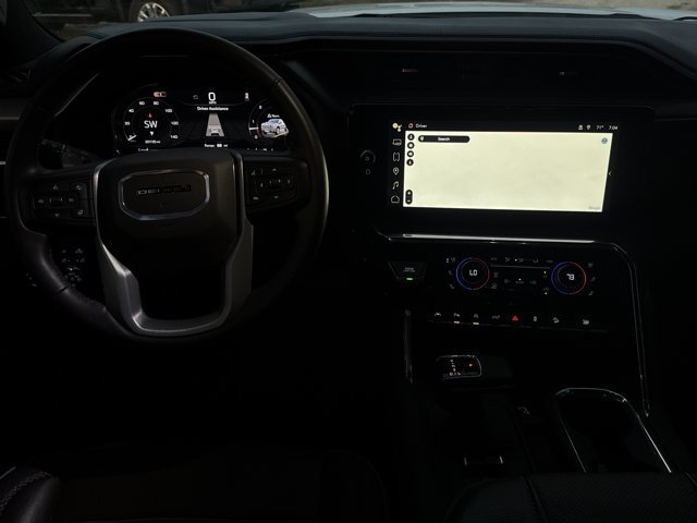 Used 2024 GMC Sierra 1500 Denali AWD/4WD image 3