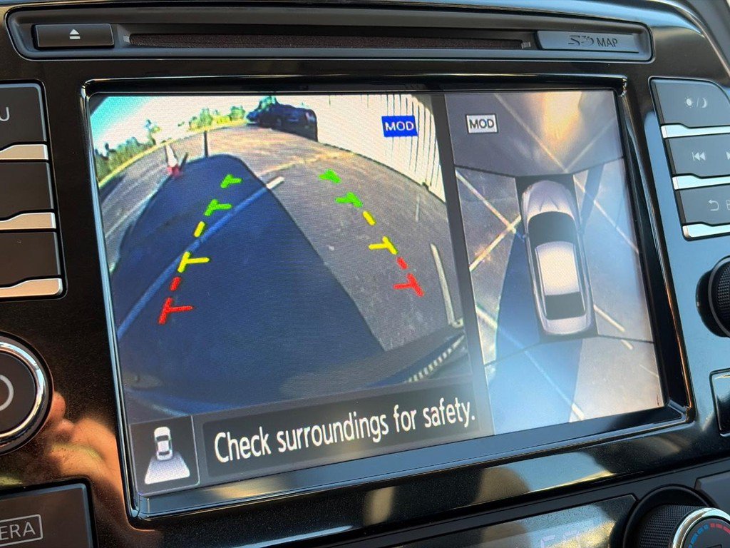 Used 2016 Nissan Maxima Platinum w/ Interior Lighting Package FWD image 29