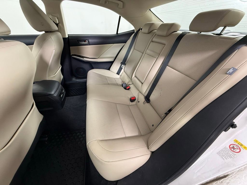 Used 2019 Lexus IS 300 AWD image 14