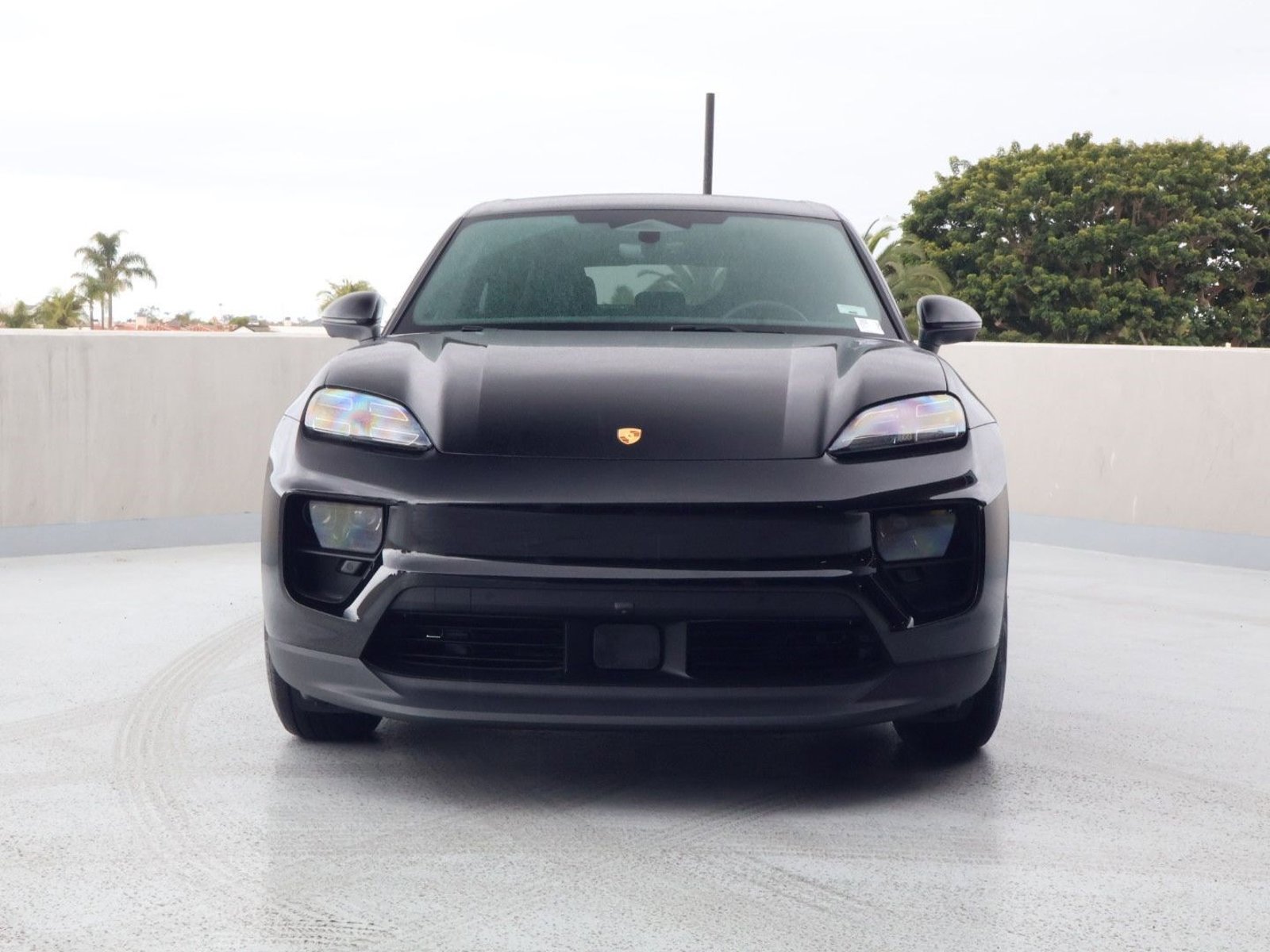 New 2026 Porsche Macan Electric RWD image 6