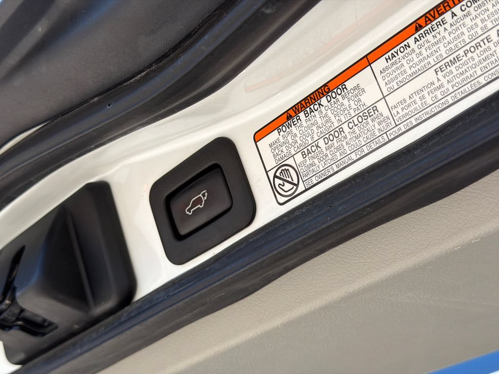 Used 2019 Lexus LX 570 4WD w/ Luxury Package image 8