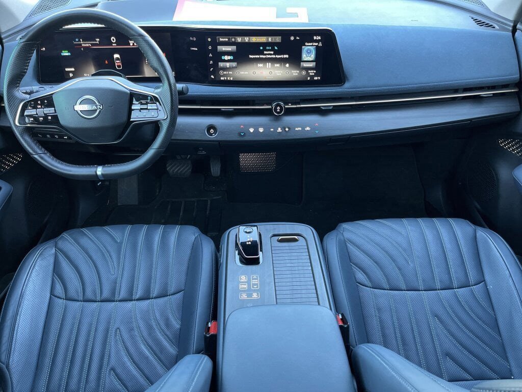 Used 2023 Nissan Ariya image 2