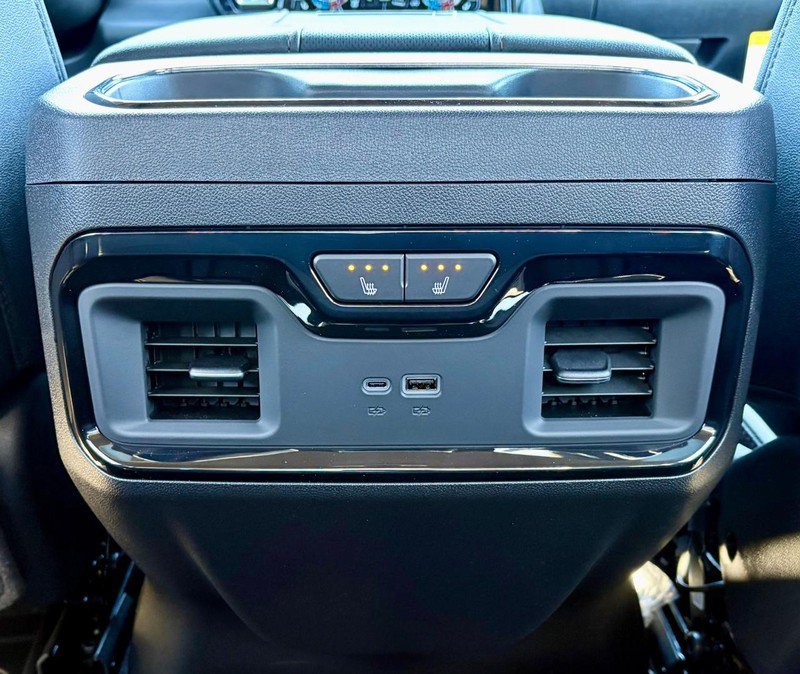 New 2026 GMC Sierra 2500 AT4 w/ AT4 Premium Plus Package AWD/4WD image 13