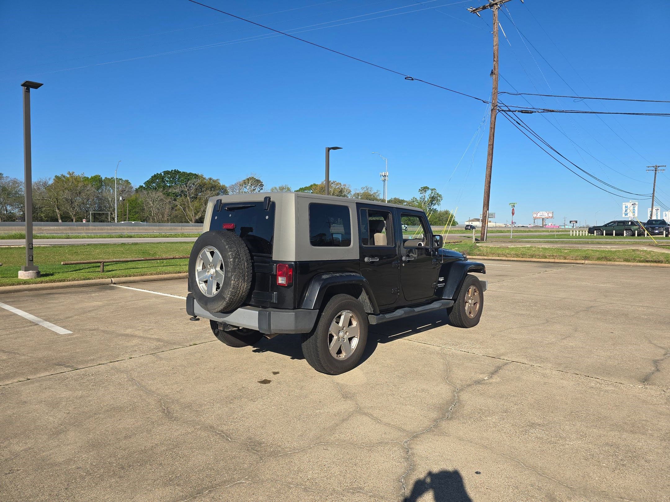 Used 2013 Ford F150 XLT w/ XLT Chrome Pkg image 9