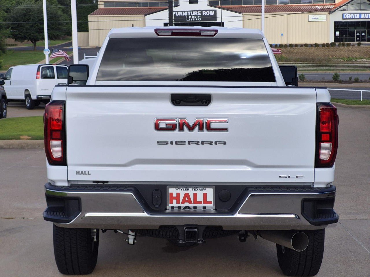 New 2026 GMC Sierra 2500 SLE w/ SLE Value Package; AWD/4WD image 4