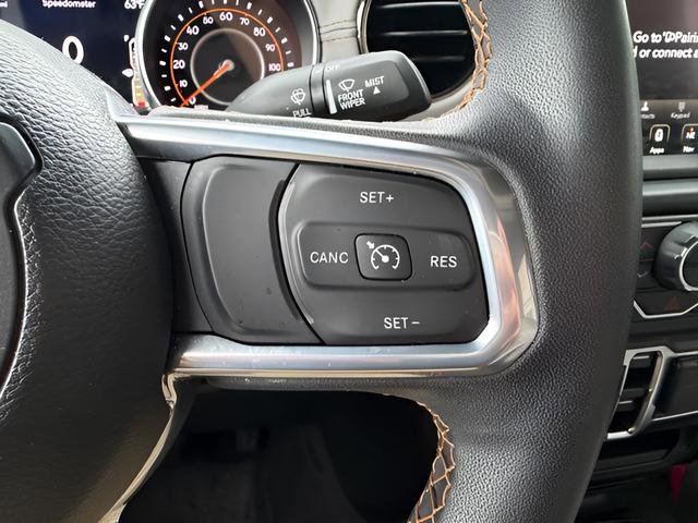 Used 2023 Jeep Gladiator Overland image 15
