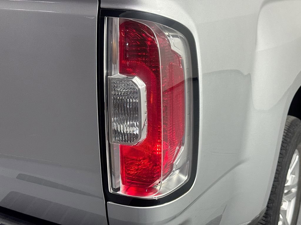 Used 2020 GMC Canyon SLE image 31