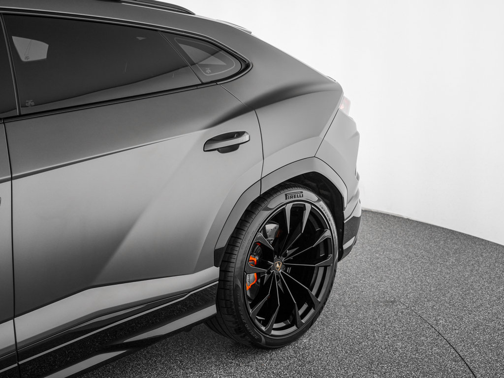Used 2022 Lamborghini Urus AWD/4WD image 47