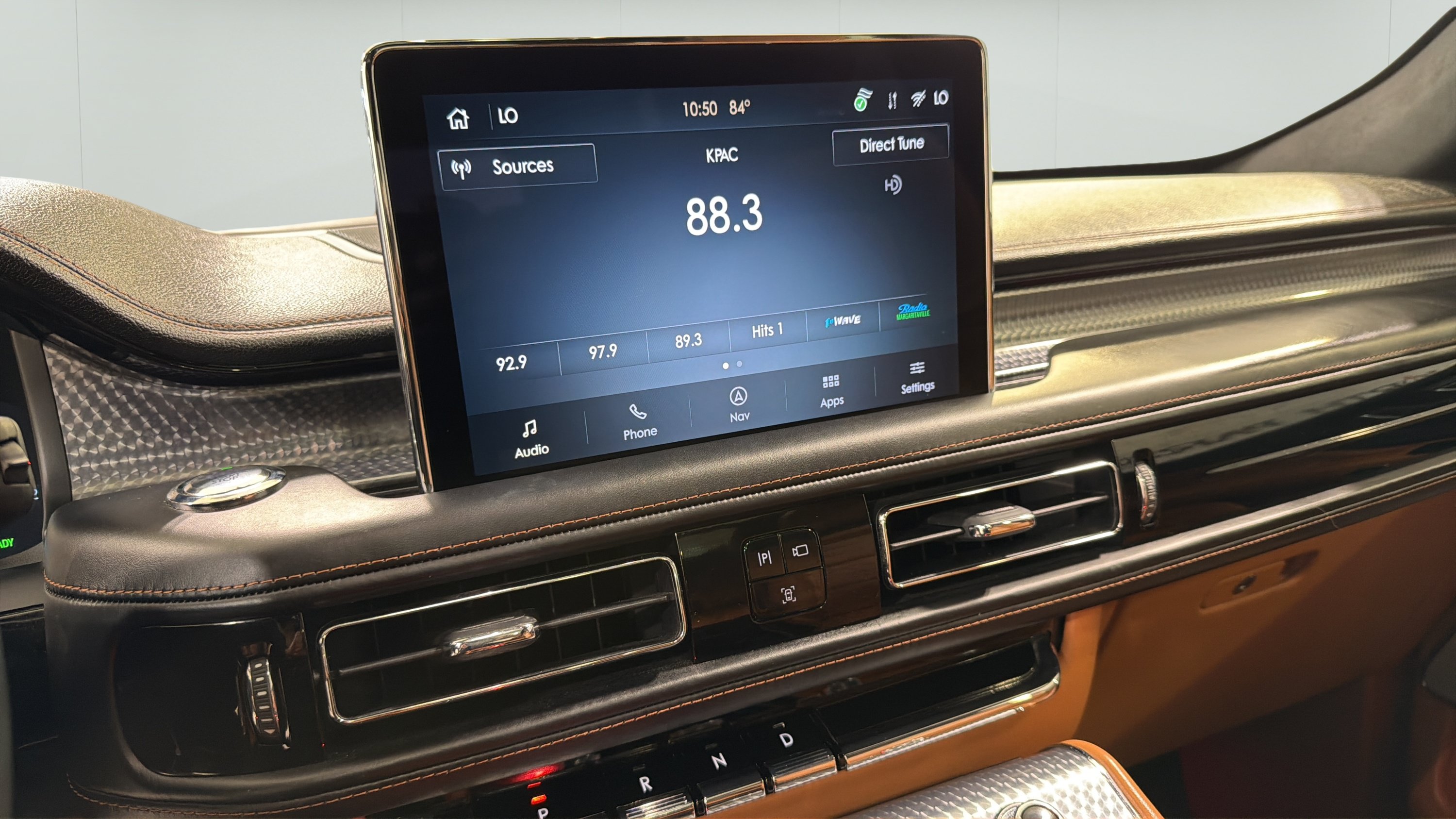 Used 2023 Lincoln Aviator Black Label Grand Touring w/ Class IV Trailer Tow Package AWD/4WD image 18