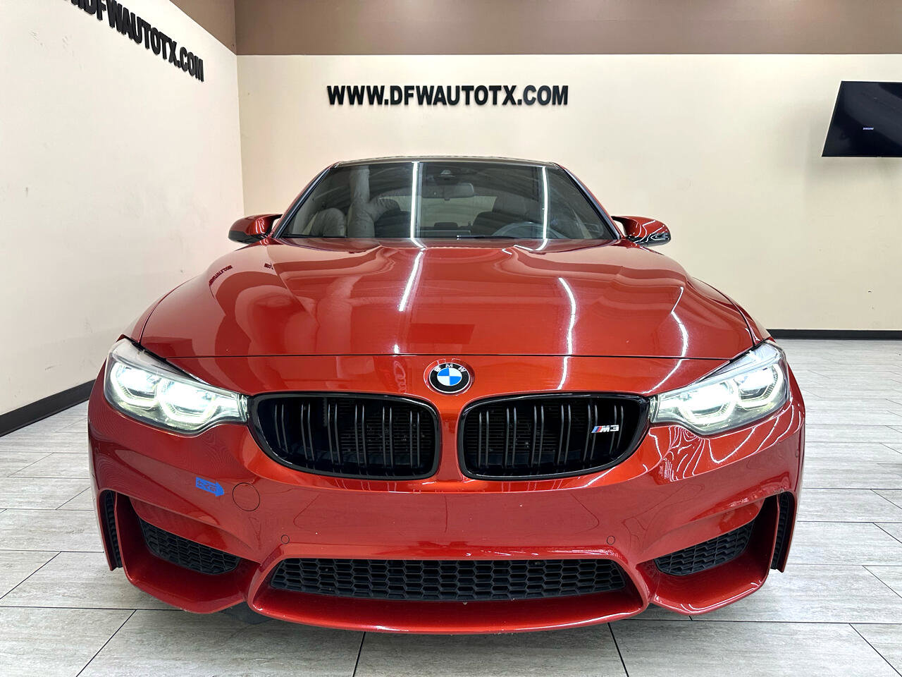 Used 2018 BMW M3 image 3