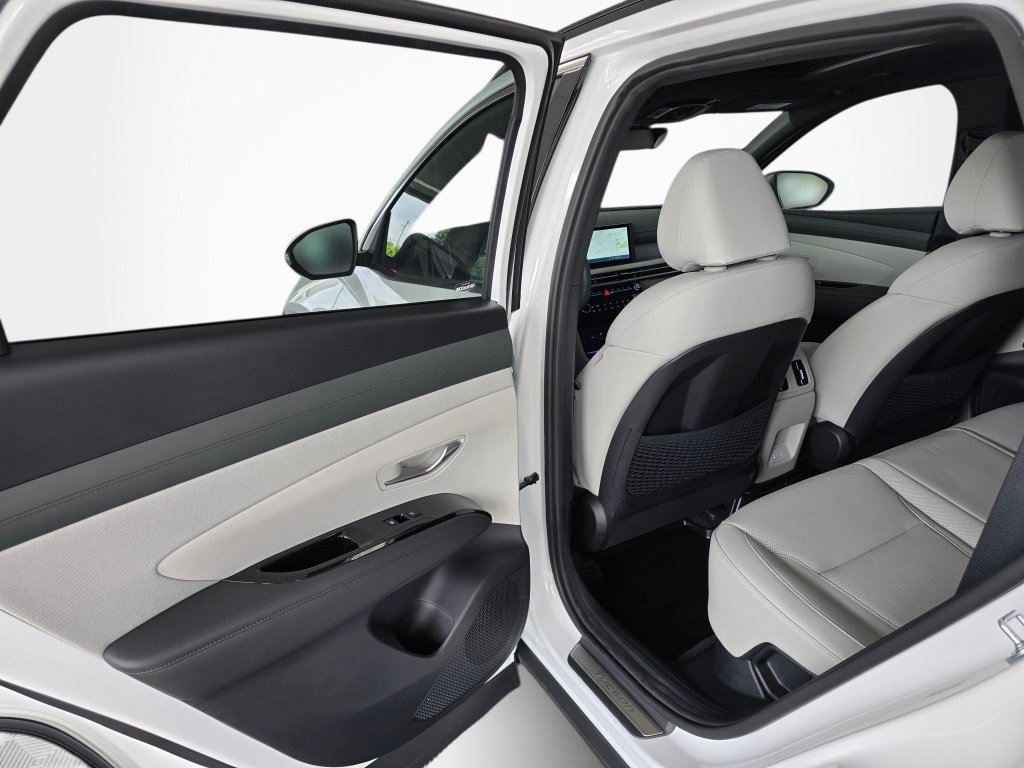 Used 2026 Hyundai Tucson Limited AWD/4WD image 38