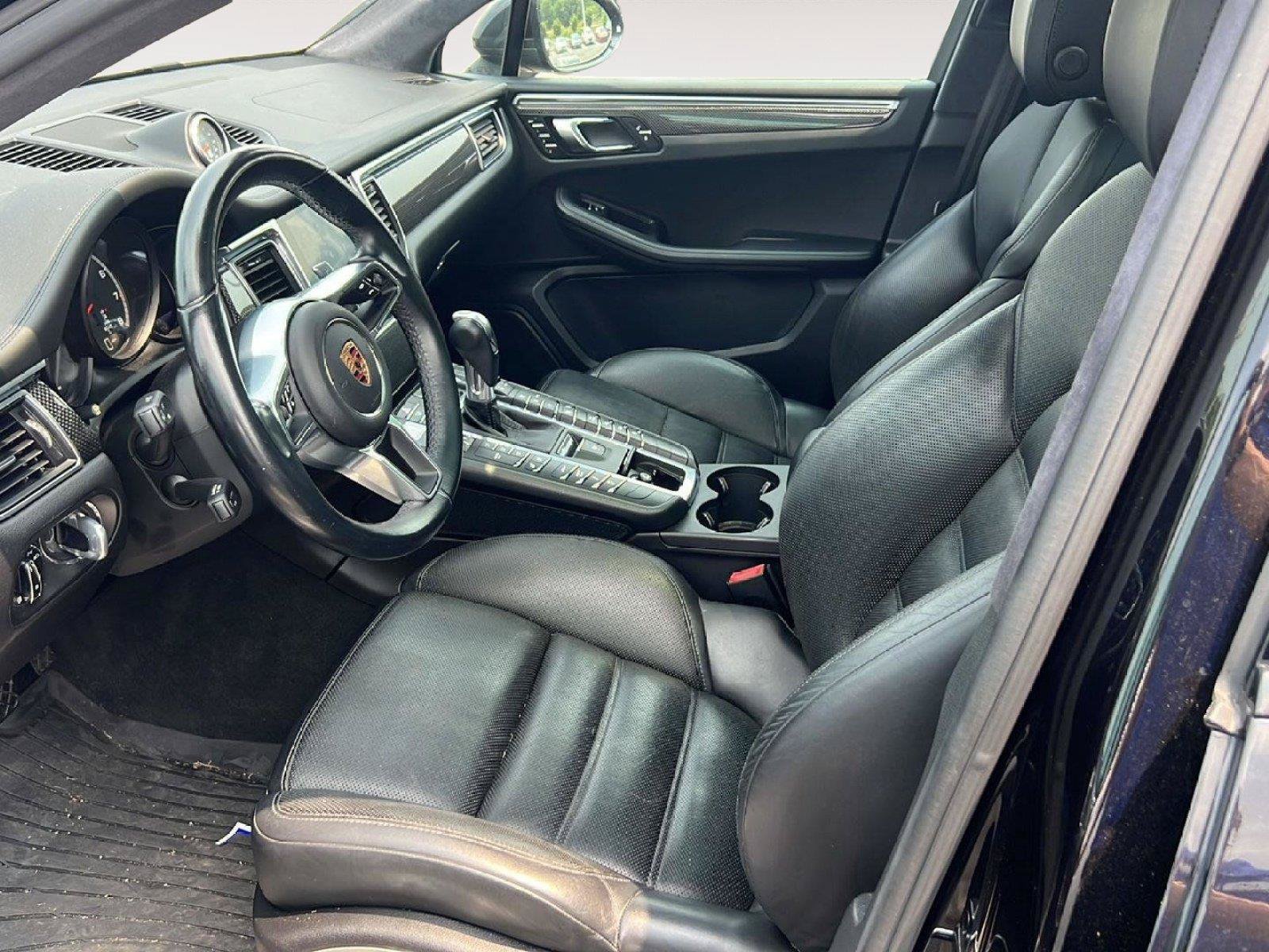 Used 2017 Porsche Macan Turbo AWD/4WD image 9