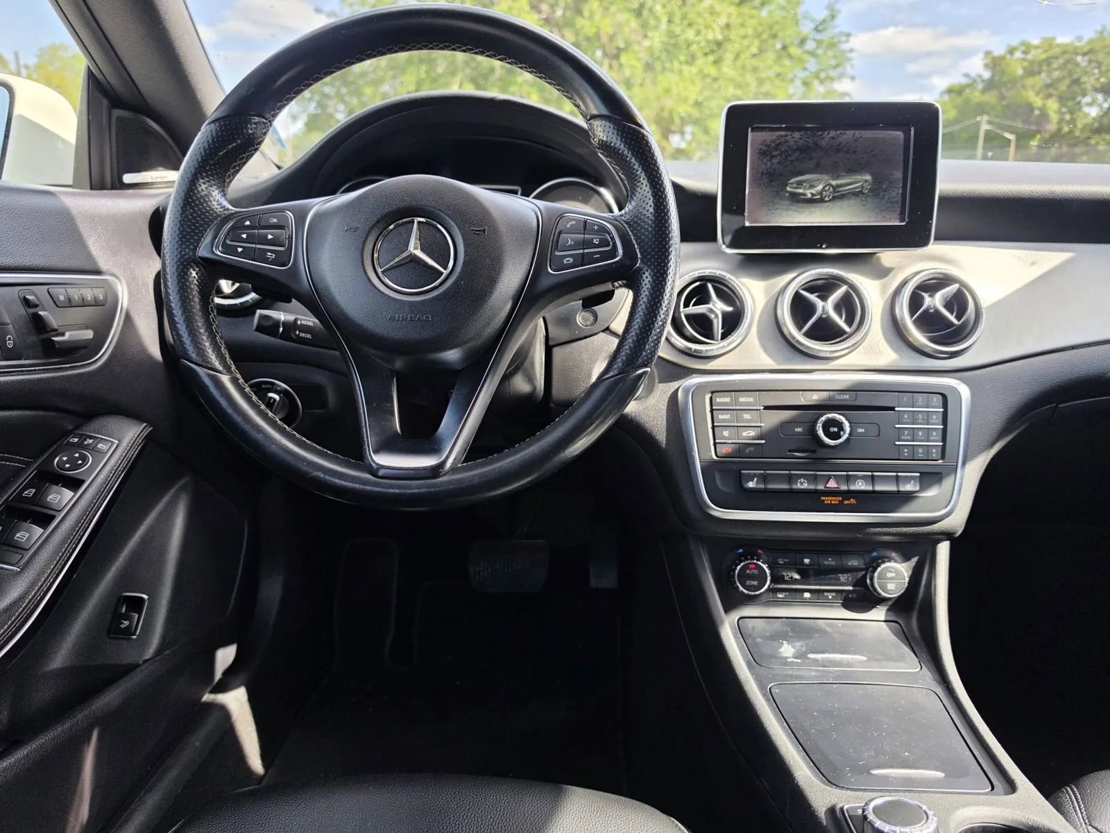 Used 2015 Mercedes-Benz CLA 250 image 13