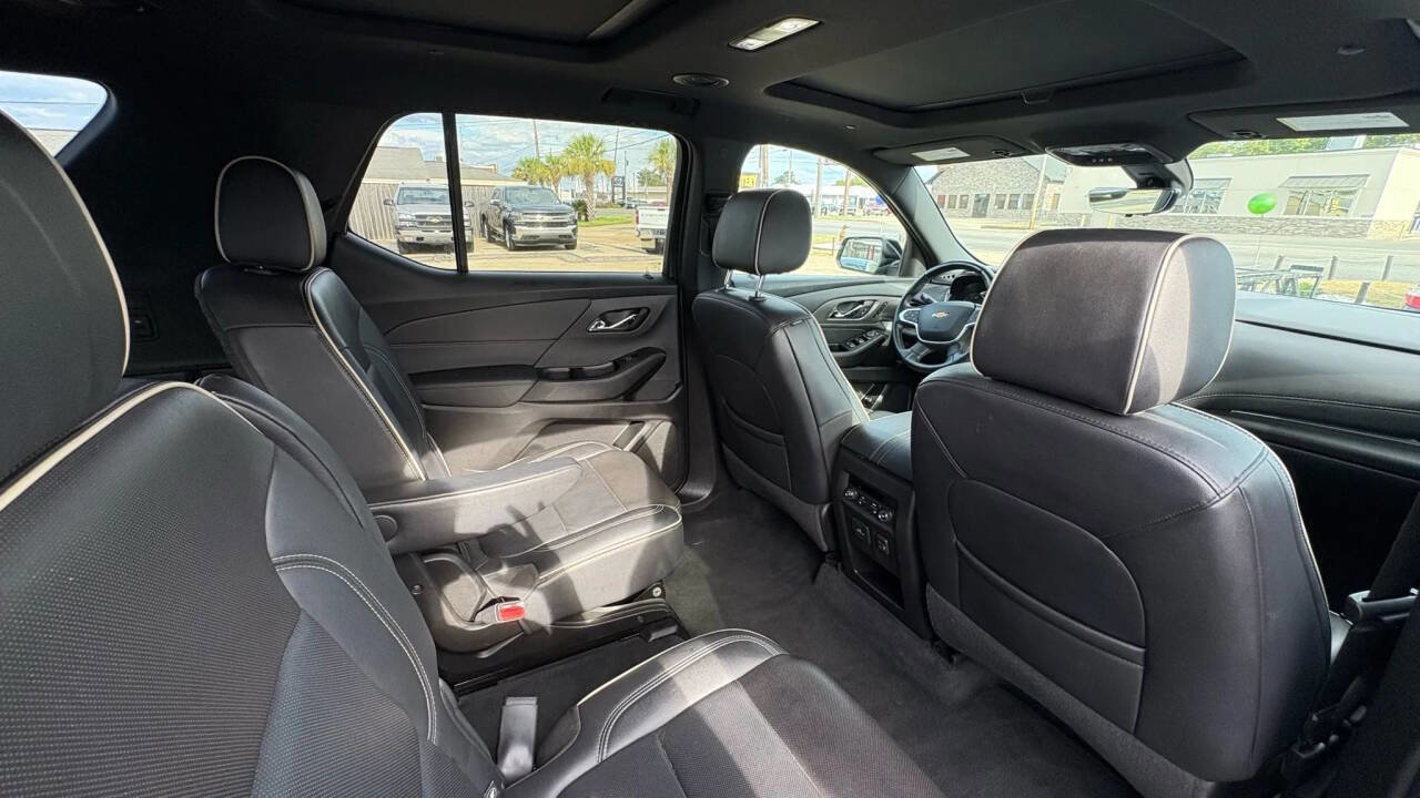 Used 2023 Chevrolet Traverse Premier image 13