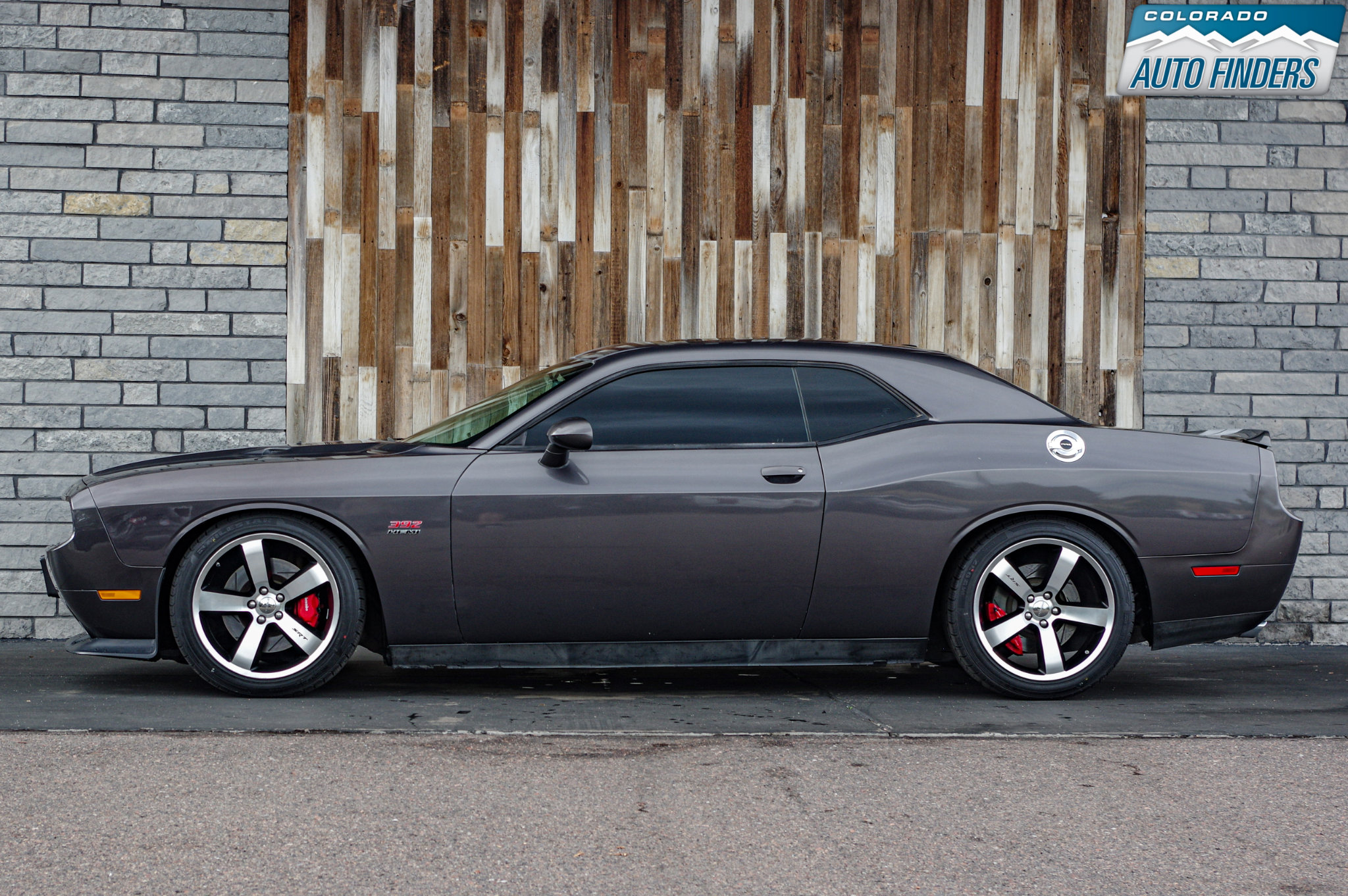 Used 2014 Dodge Challenger SRT8 w/ Harman/Kardon Audio Group image 3