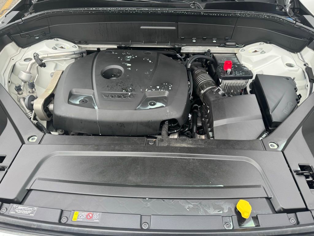 Used 2022 Volvo XC90 T6 Momentum w/ Advanced Package image 11