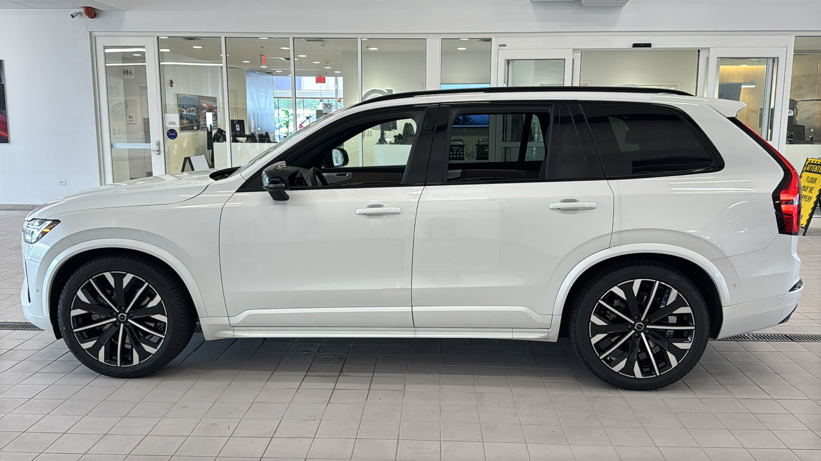 New 2027 Volvo XC90 B6 Ultra AWD/4WD image 8