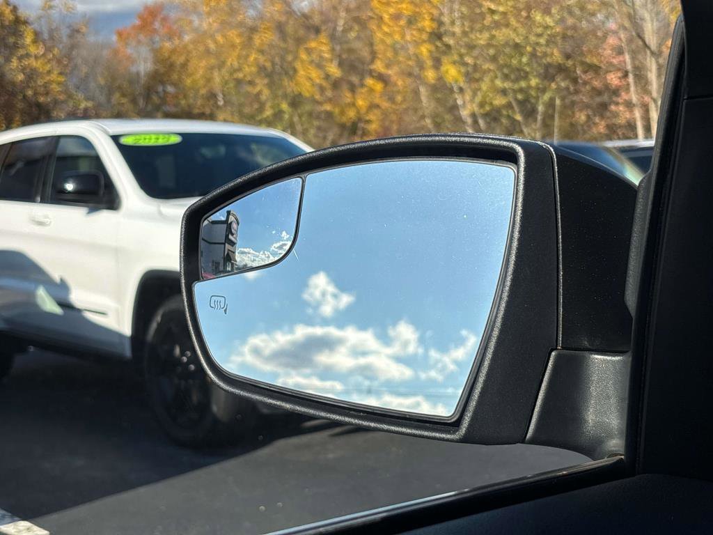 Used 2016 Ford Escape Titanium image 32