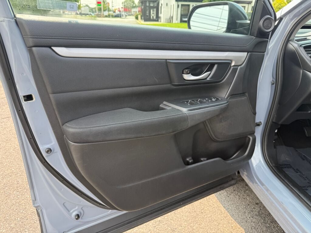 Used 2021 Honda CR-V Special Edition image 9