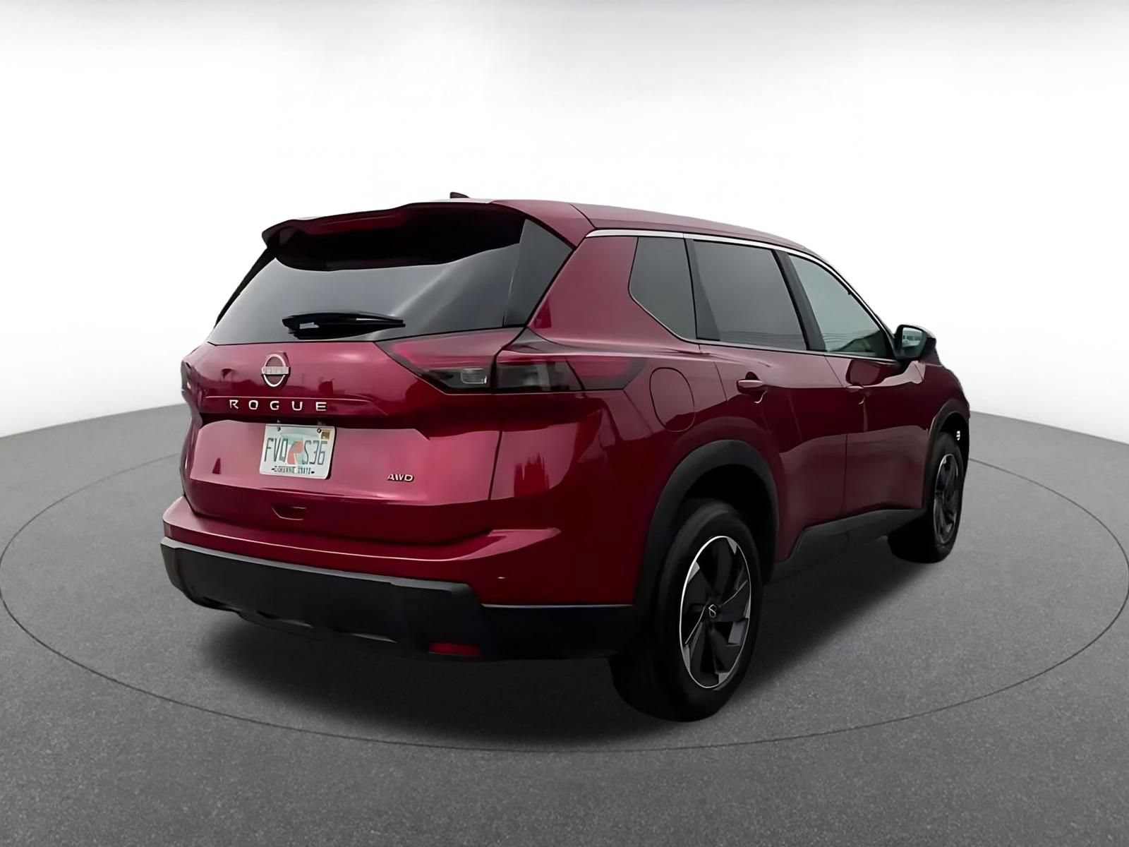 Used 2025 Nissan Rogue SV AWD/4WD image 14