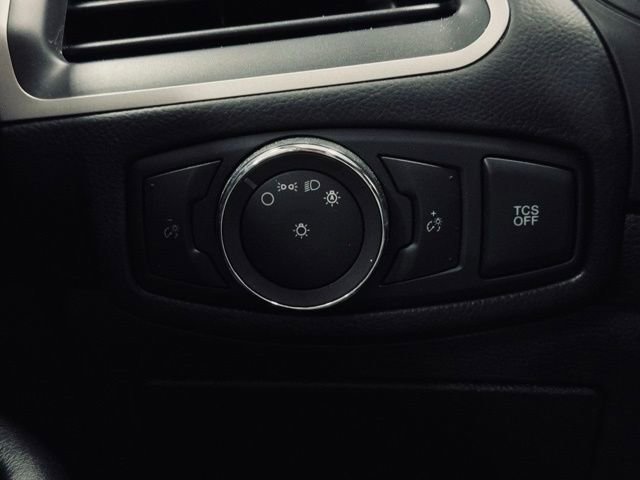 Used 2023 Ford Edge SE image 28