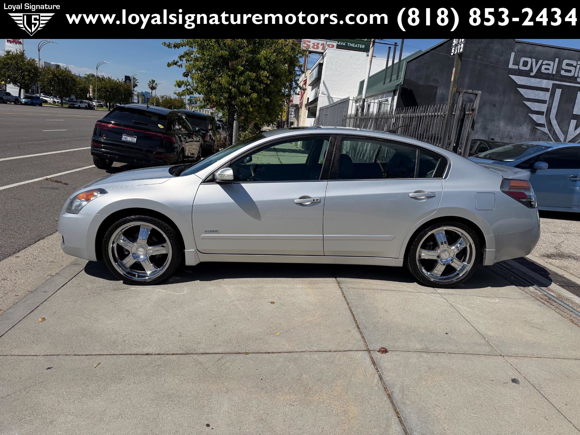 Used 2008 Nissan Altima Hybrid Sedan w/ Technology Pkg FWD image 4