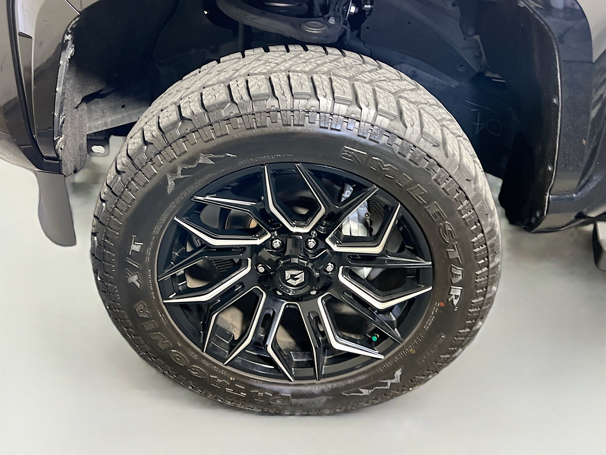 Used 2024 Toyota Tacoma SR5 AWD/4WD image 13