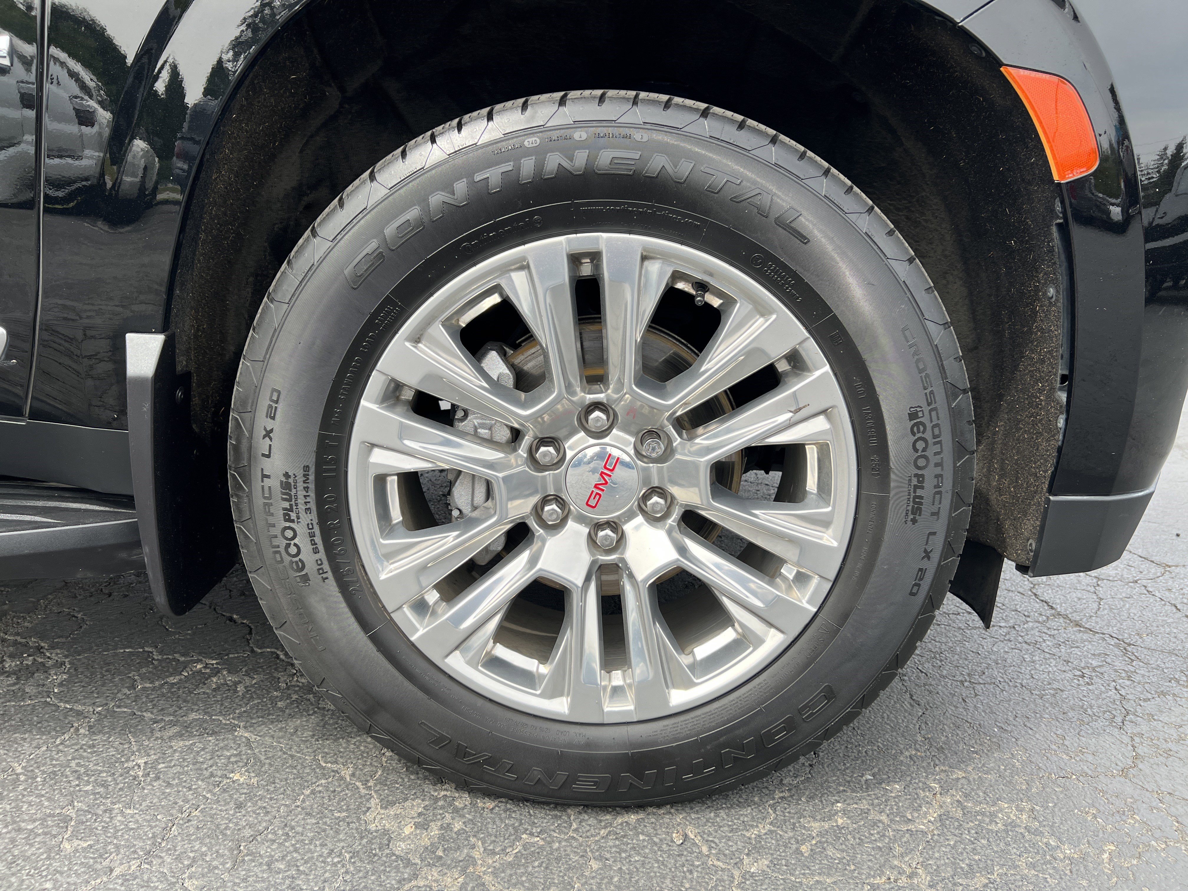 Used 2021 GMC Yukon Denali AWD/4WD image 11