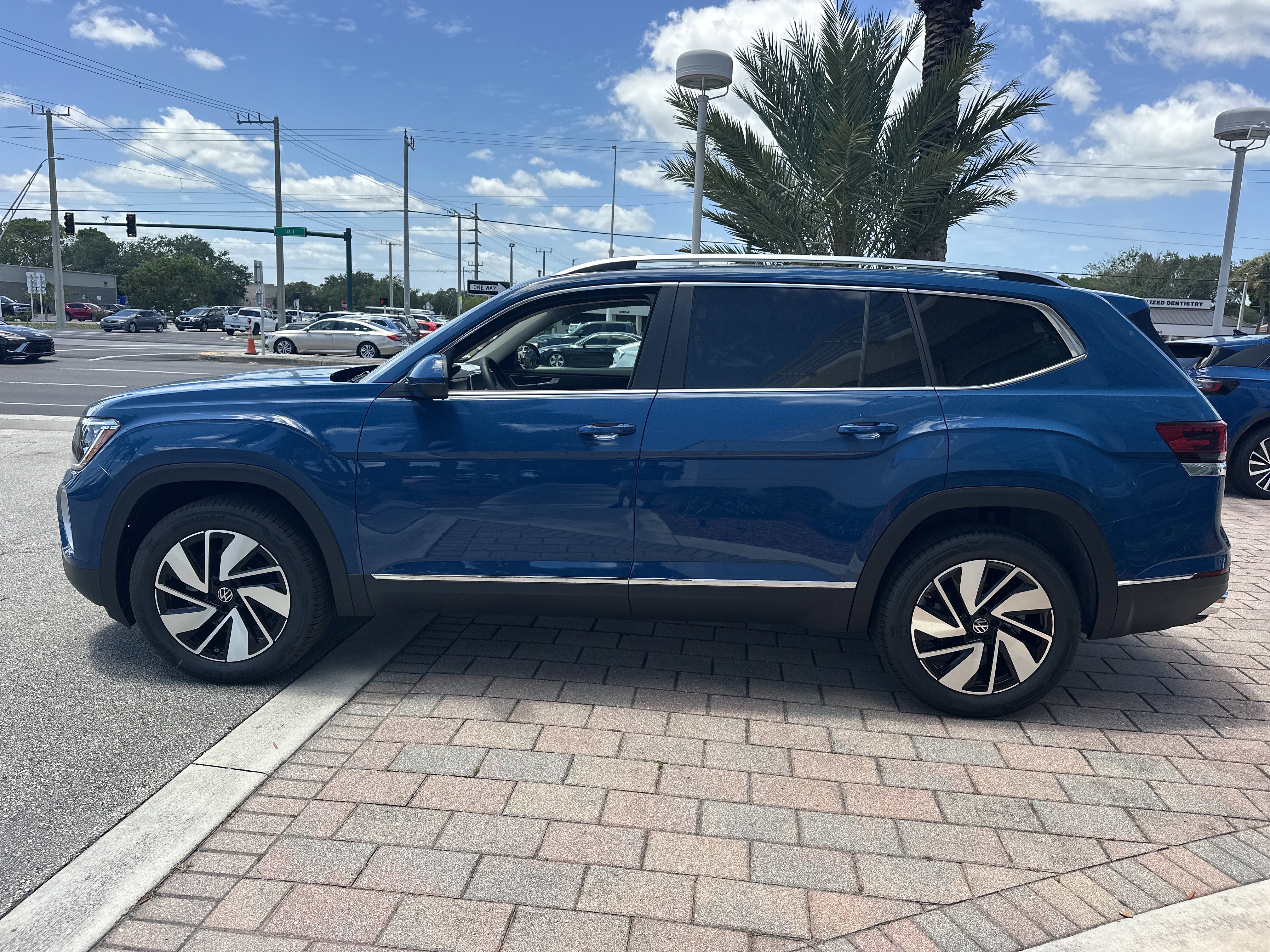 New 2026 Volkswagen Atlas SEL AWD/4WD image 9