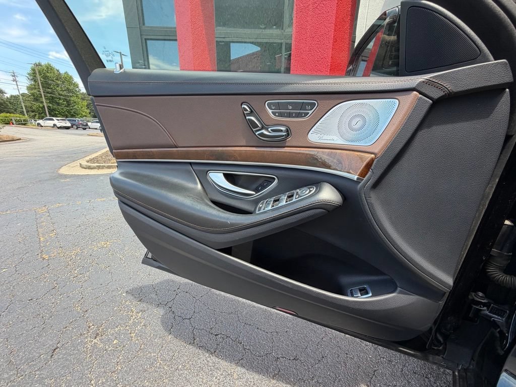 Used 2017 Mercedes-Benz S 550 4MATIC Sedan image 11