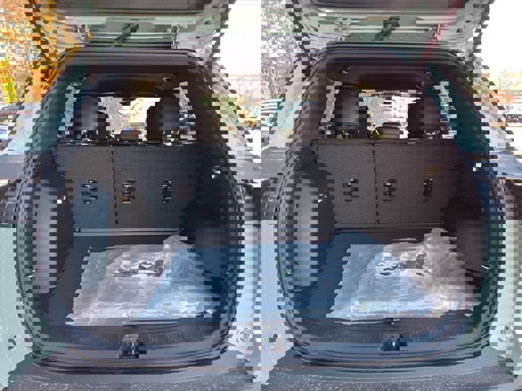 New 2026 Chevrolet Equinox LT w/ Convenience Package II image 10