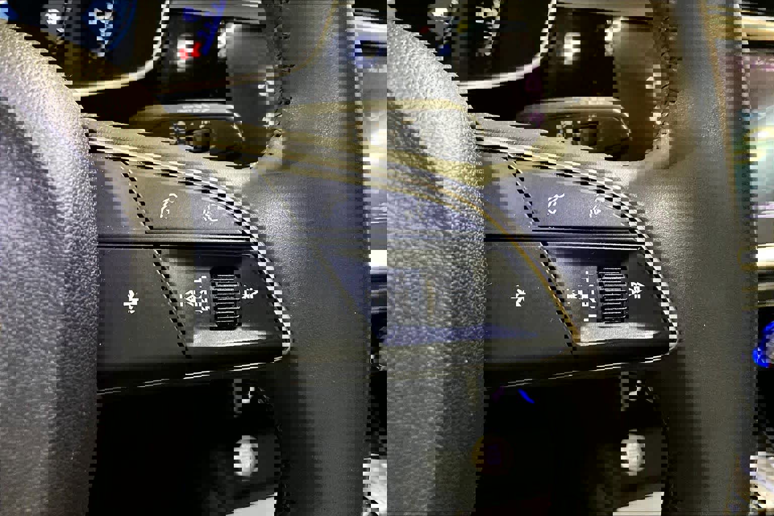 Used 2020 Audi Q3 2.0T Premium w/ Convenience Package image 24