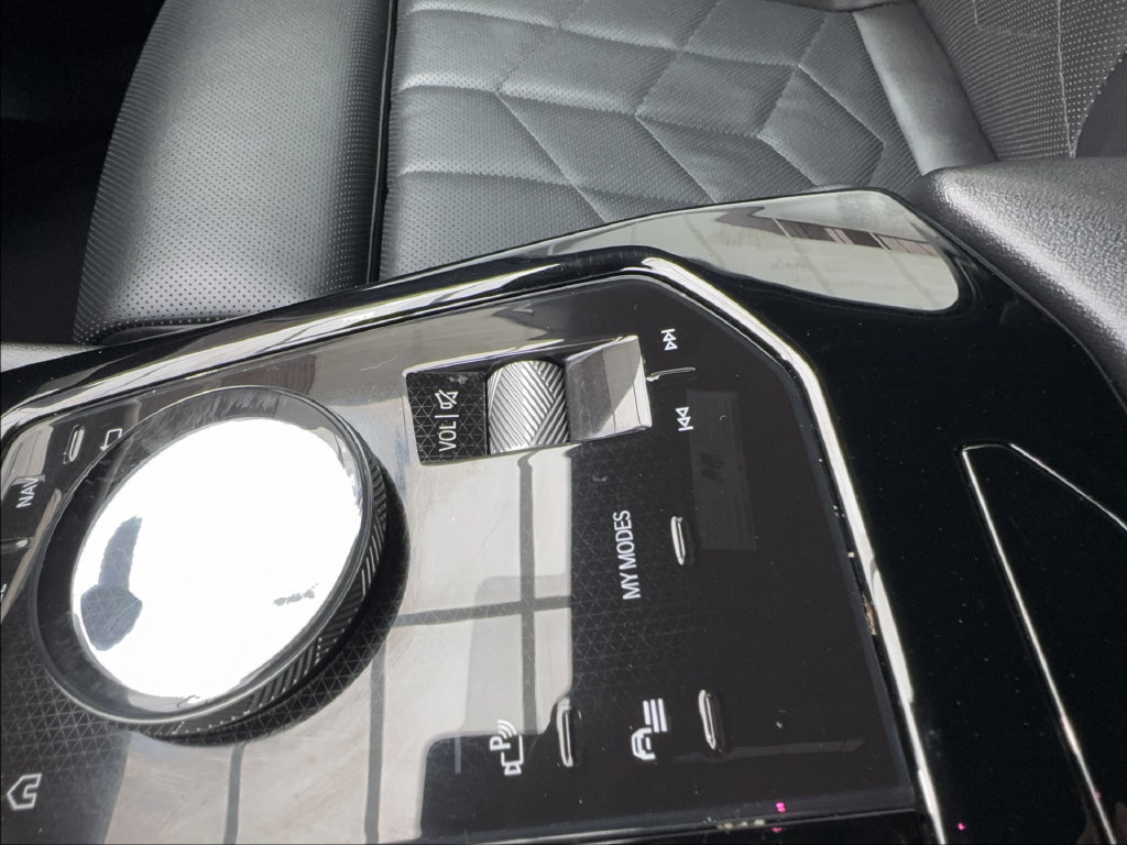 Used 2024 BMW 530i w/ Premium Package RWD image 53