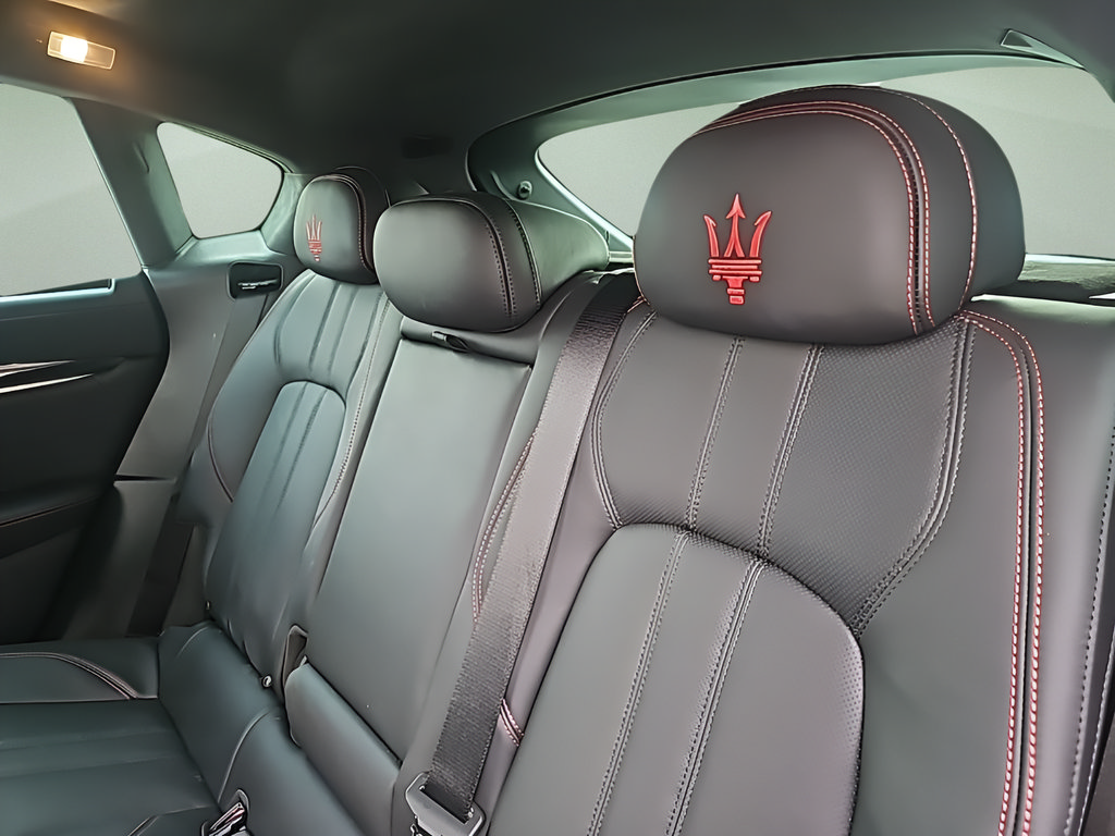 New 2024 Maserati Levante Modena Ultima AWD/4WD image 32